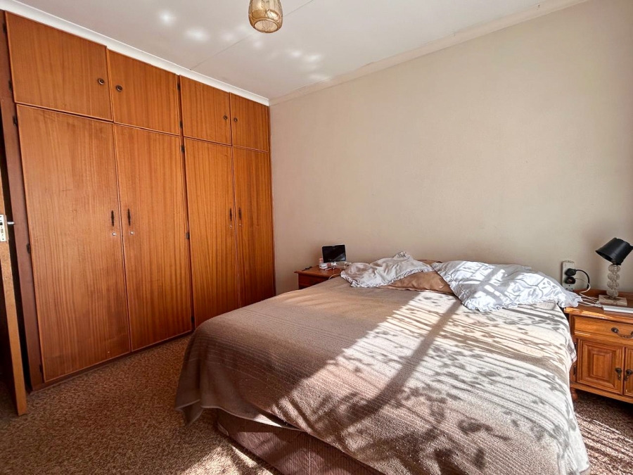 3 Bedroom Property for Sale in Kannoniers Park North West